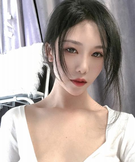 亚洲AV成人无码久久精品中出_高清在线视频播放