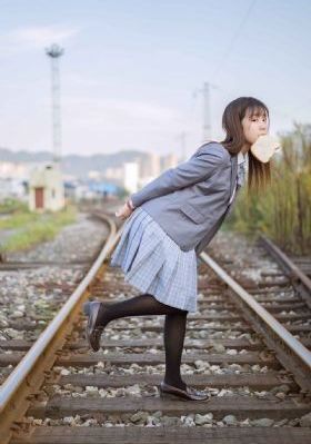 超碰99人人青草_高清电影完整版在线观看
