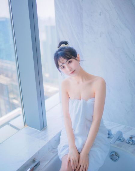 无码连续中出100连发_蓝光全集免费播放