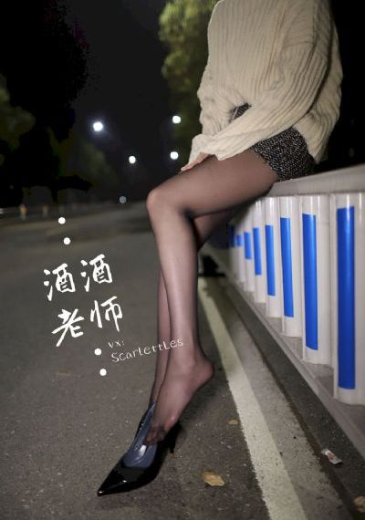 他扶着粗大挤进她的在线视频_HD在线手机播放