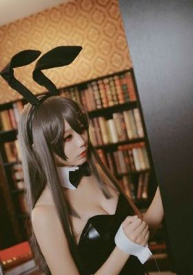 91仓本c仔大战高级爆乳模特_HD超清免费观看