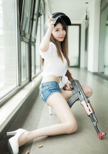 久久爆乳一区二区免费播放_全集在线观看