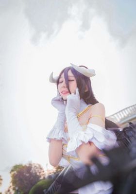 亚洲综合校园欧美制服_续集欧美成人在线