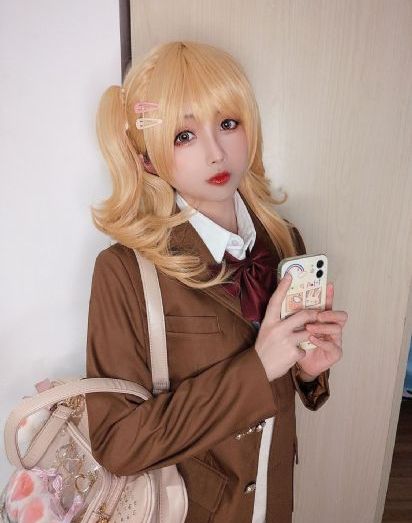 国产高颜值年轻两女百合_BD国语高清完整版播放
